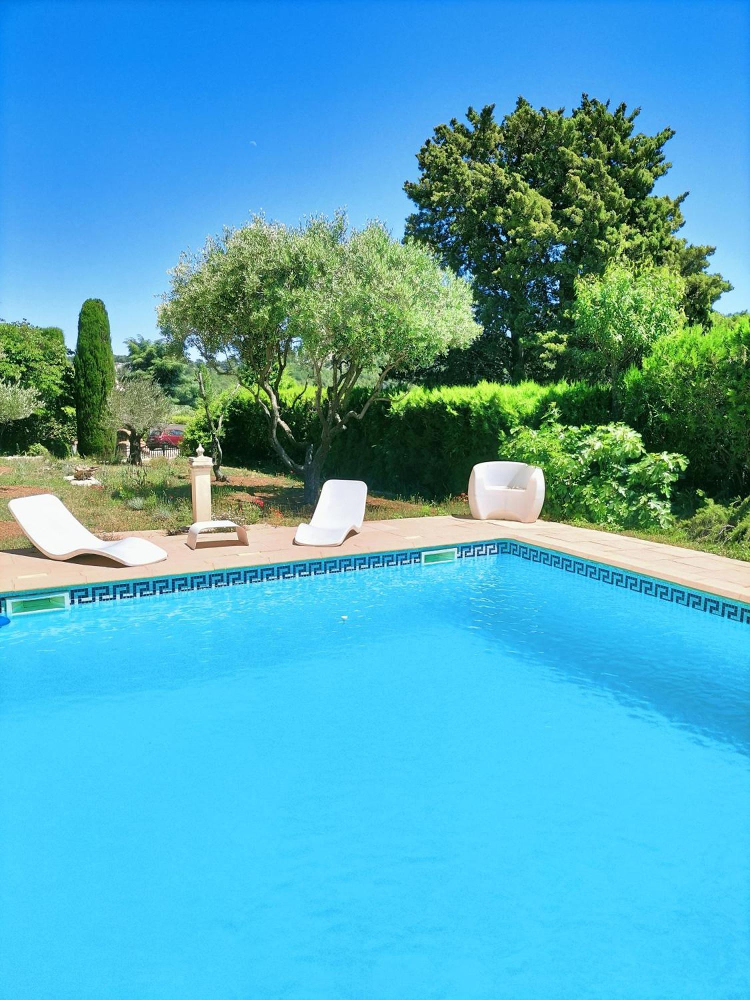 Vacances Carnoux-en-Provence Экстерьер фото